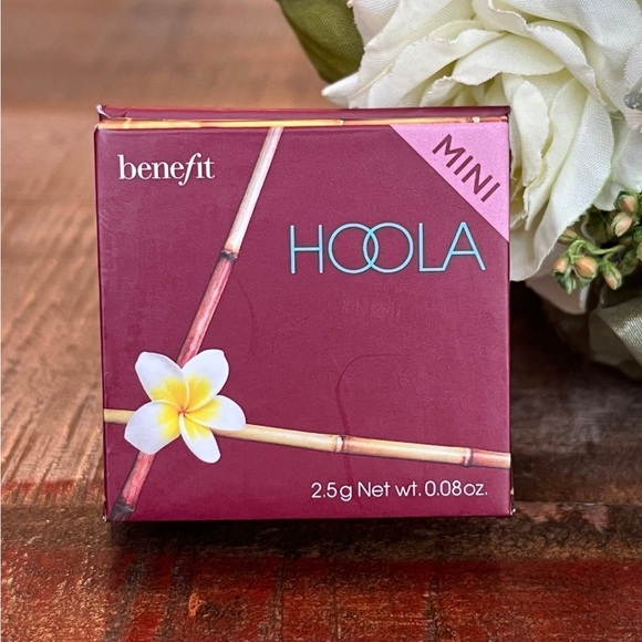 NEW Benefit Cosmetics HOOLA MATTE BRONZER Mini $19 RETAIL - Picture 1 of 6